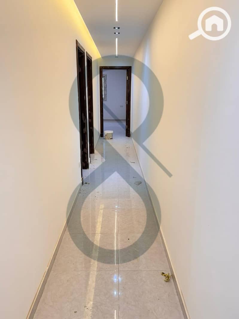 7 Valore Smouha 8616 8. jpg