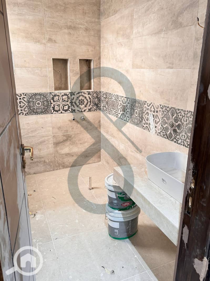 10 Valore Smouha 8616 4. jpg