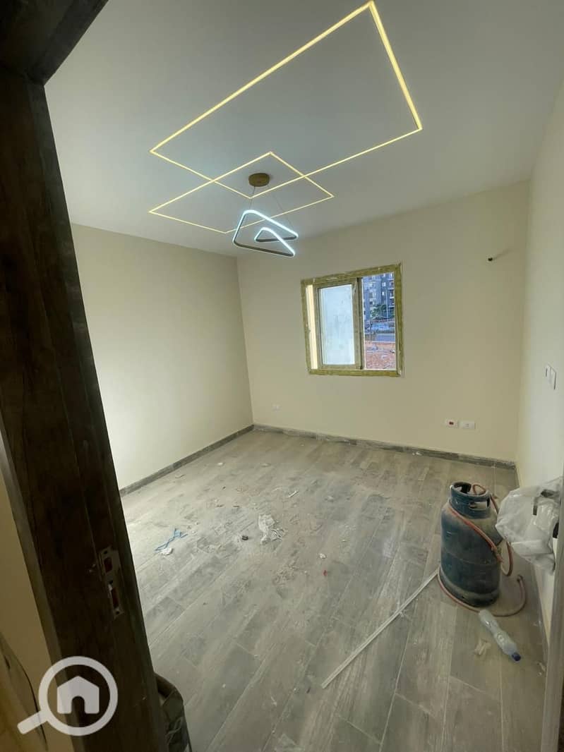 5 34ea42a2-fb29-44ad-b41d-b2e63f126431. jpg