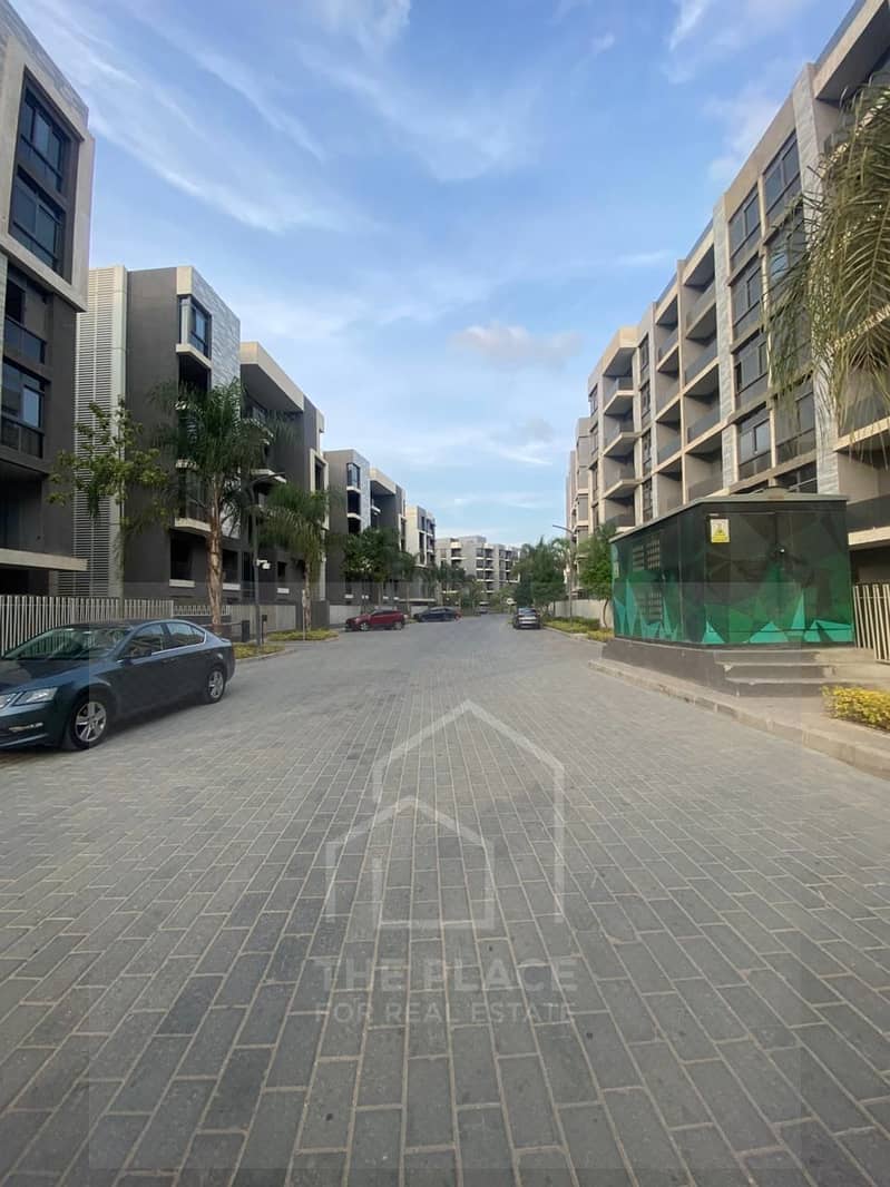 2 WhatsApp Image 2025-12-16 at 15.57. 40_6a4c4456. jpg