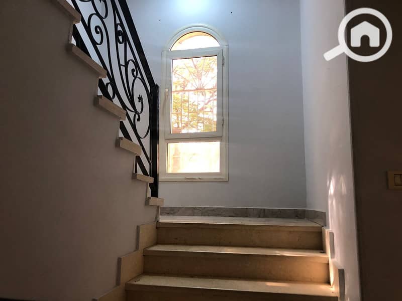 8 3afb1836-3806-4a10-b829-49111eea1c82. jpg