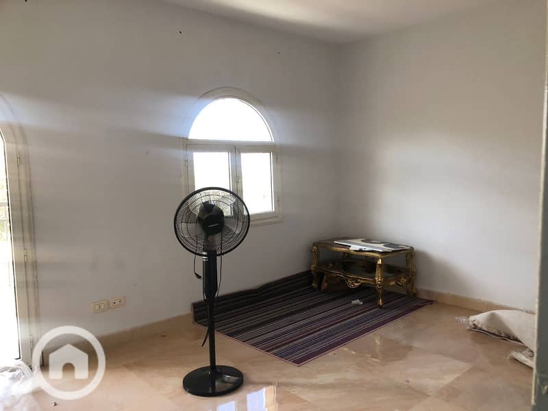 15 cb980b13-071e-4794-82fa-0db84816838b. jpg