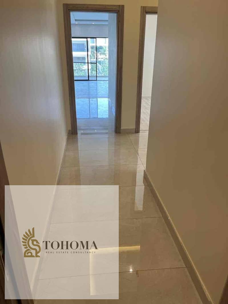 4 2dcd5455-e762-49ba-8f7d-4c24dadf0a36. jpg