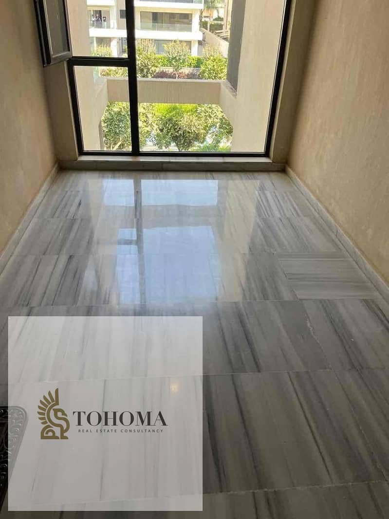 6 ffa5e7b3-57f4-4aaa-b14a-fbc5f8f32076. jpg