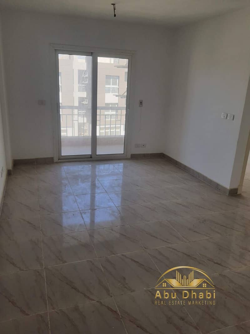 3 d6fcd932-4ae4-484c-b286-23c8f12022e8. jpg