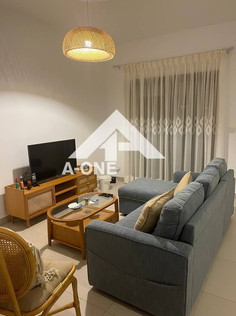 3 051b980b-1c40-4586-bdf2-15ffe8a59116. jpg