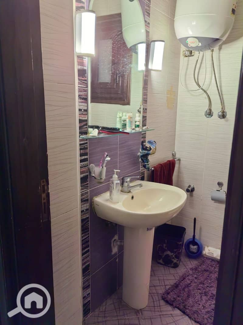 4 2baa2382-96ec-42fc-aba7-a39340f7f164. jpg