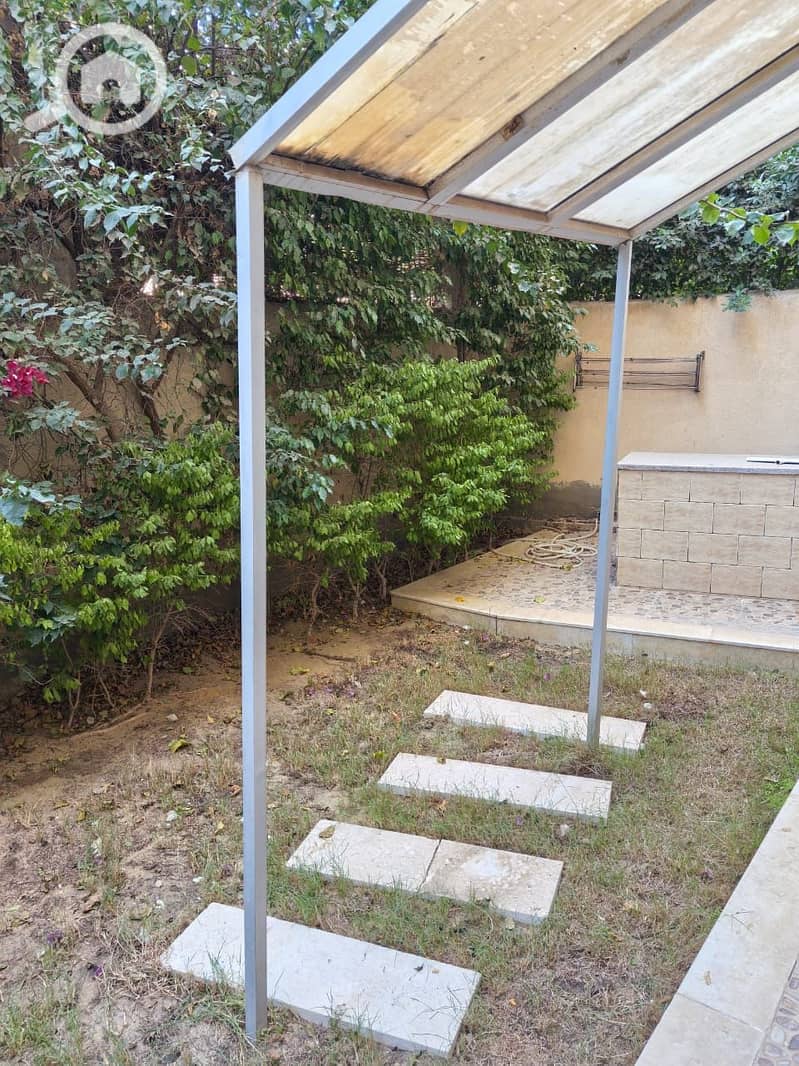 7 26ed3b9d-ec60-40c3-818b-601fe9edc92a. jpg