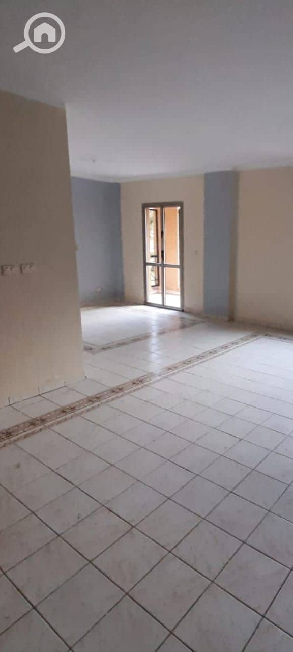 3 eada7459-ad6b-4411-a563-834d9359c3e8. jpeg