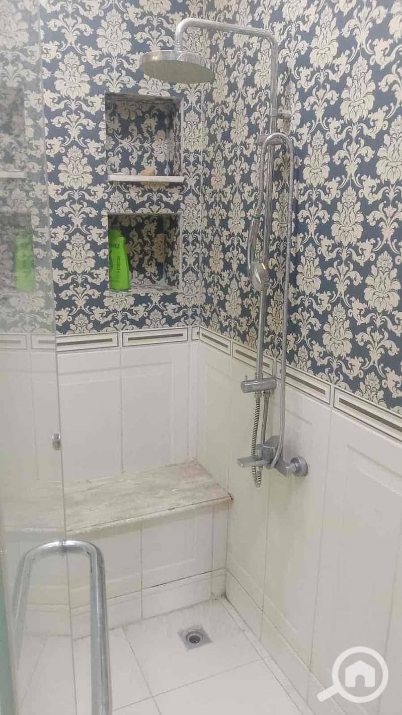 12 525b803d-1ed6-493a-8062-2b5ebf5af7d4. jpg