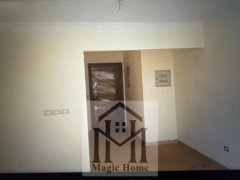 9 cbd3414e-6f62-4ffd-b1f1-f2dd828ecfea. jpg