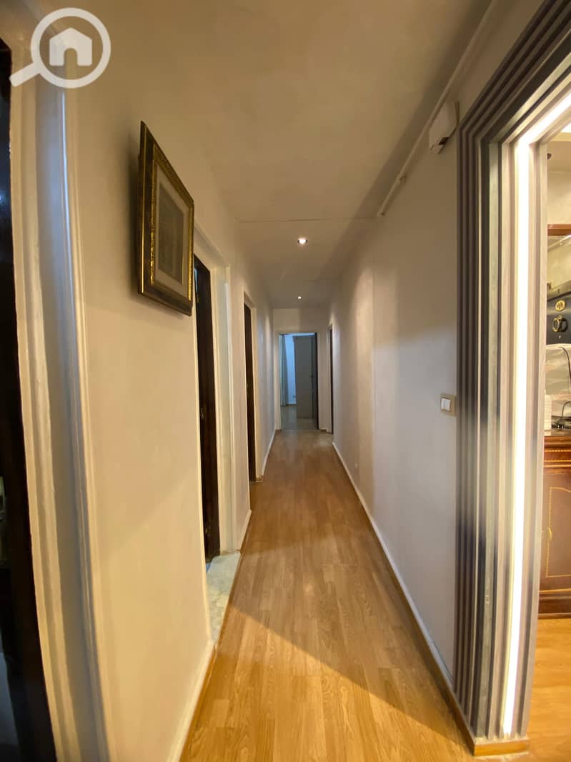 7 364c712f-3084-439c-818d-c48e3a0ae449. jpeg