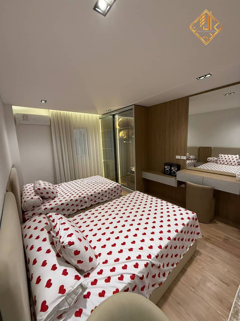 7 WhatsApp Image 2025-11-25 at 18.55. 11 (1). jpeg