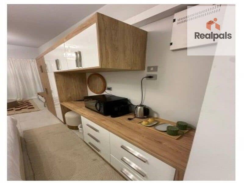 6 f24ea16c97f34d31a59ba1037db6c2f55. jpg