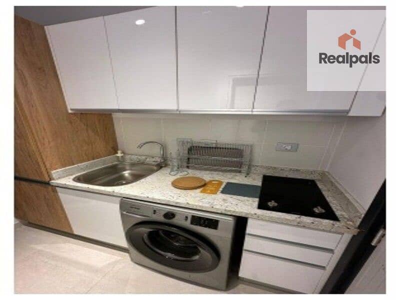 8 bf49b7a7b4154e579452c9b189b2f224. jpg