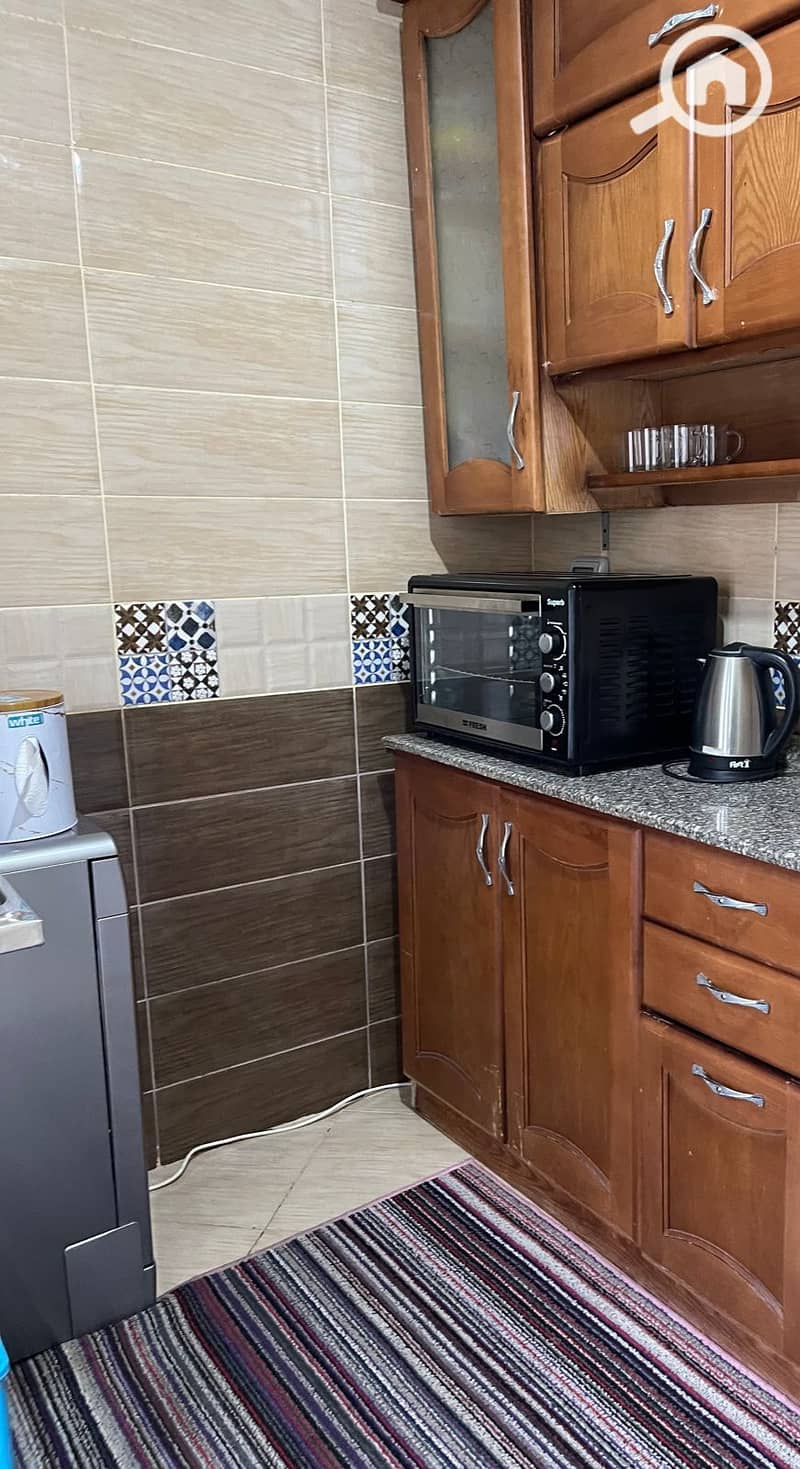 10 bb0cf17c-6de4-44e0-8767-72019e89f46a. jpeg