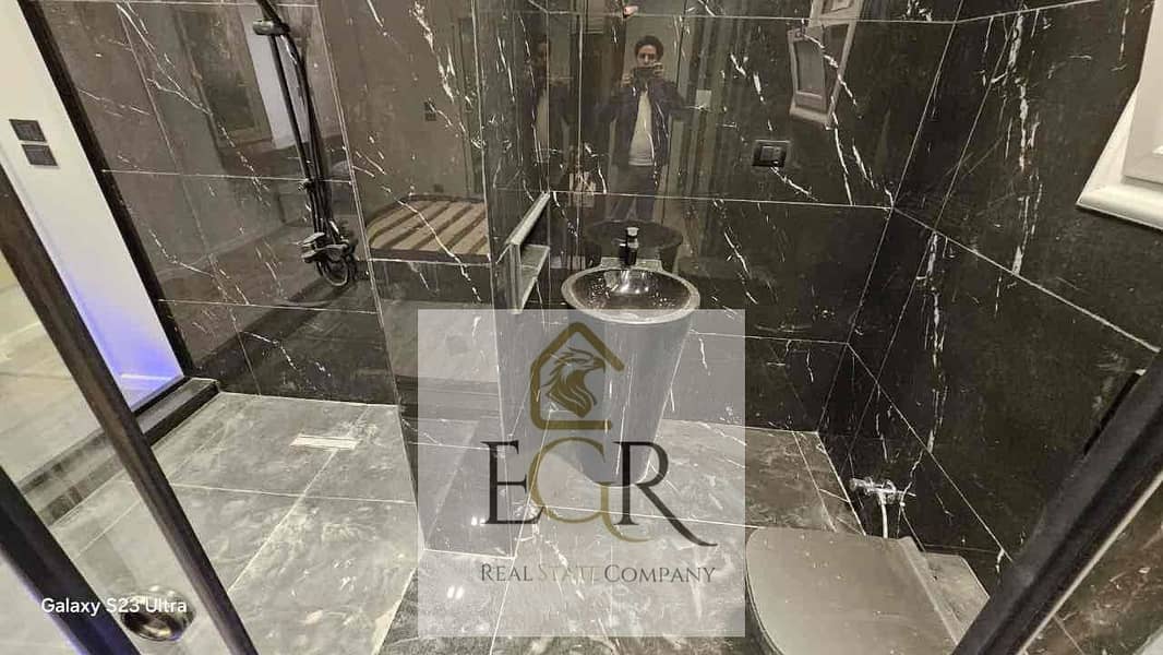 3 13dafec5-82cc-4c09-8acc-8b97af5cb3ed. jpg