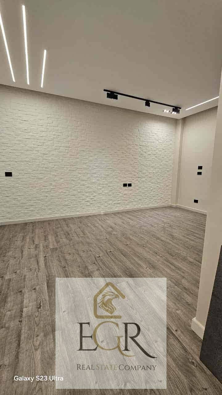 11 ce70d797-32f5-49b2-b007-57fa969ae234. jpg