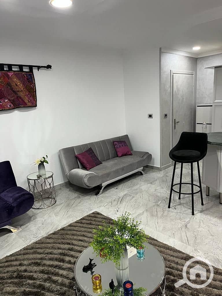 4 070b431f-eed3-453e-8fae-e2f68c8e7d51. jpeg