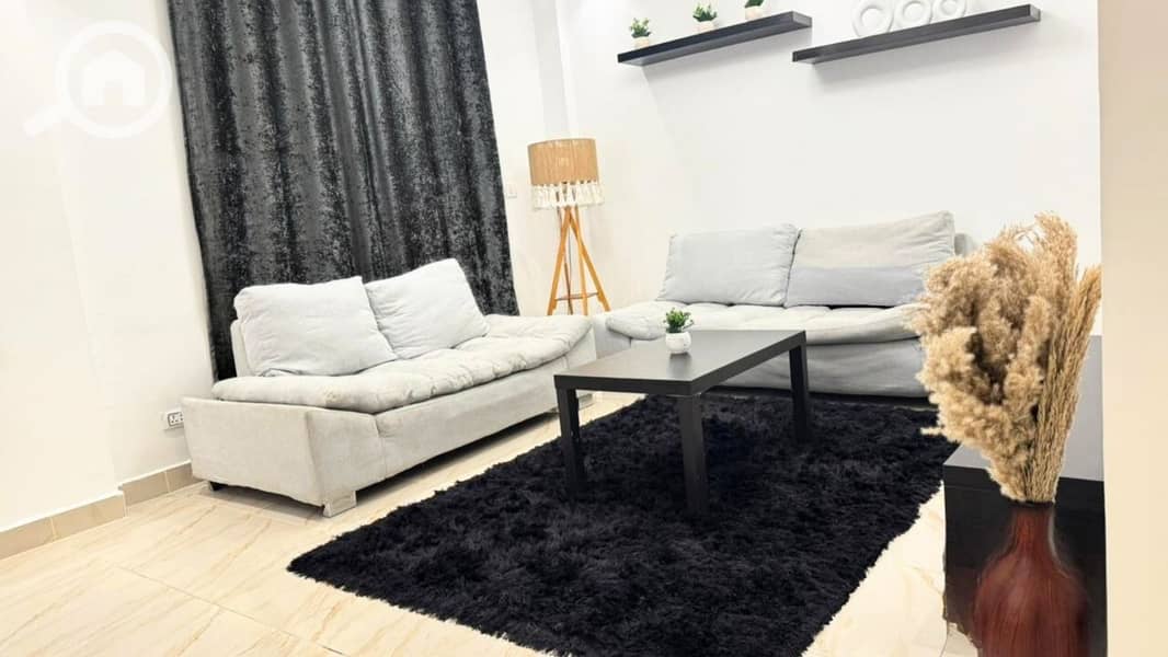 2 4b6b2ba0-13d7-4a1a-a925-bdc3ffe6fa58. jpeg