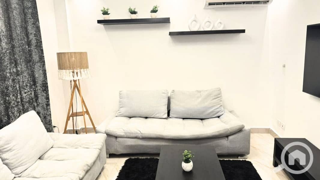 4 9151a745-3a46-4a17-8e90-ba12f3b14388. jpeg