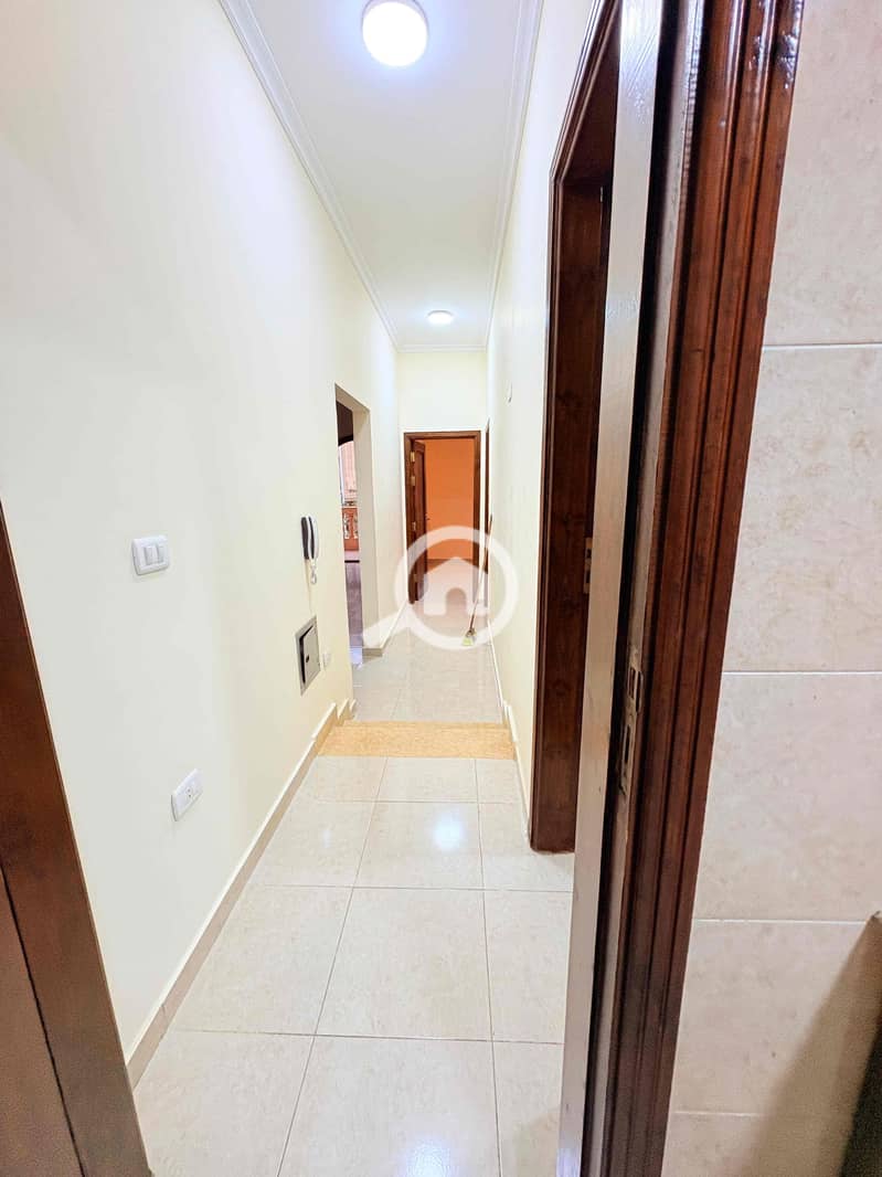 5 015b8536-7fe1-4db0-b10e-1f1c8e820c56. jpg