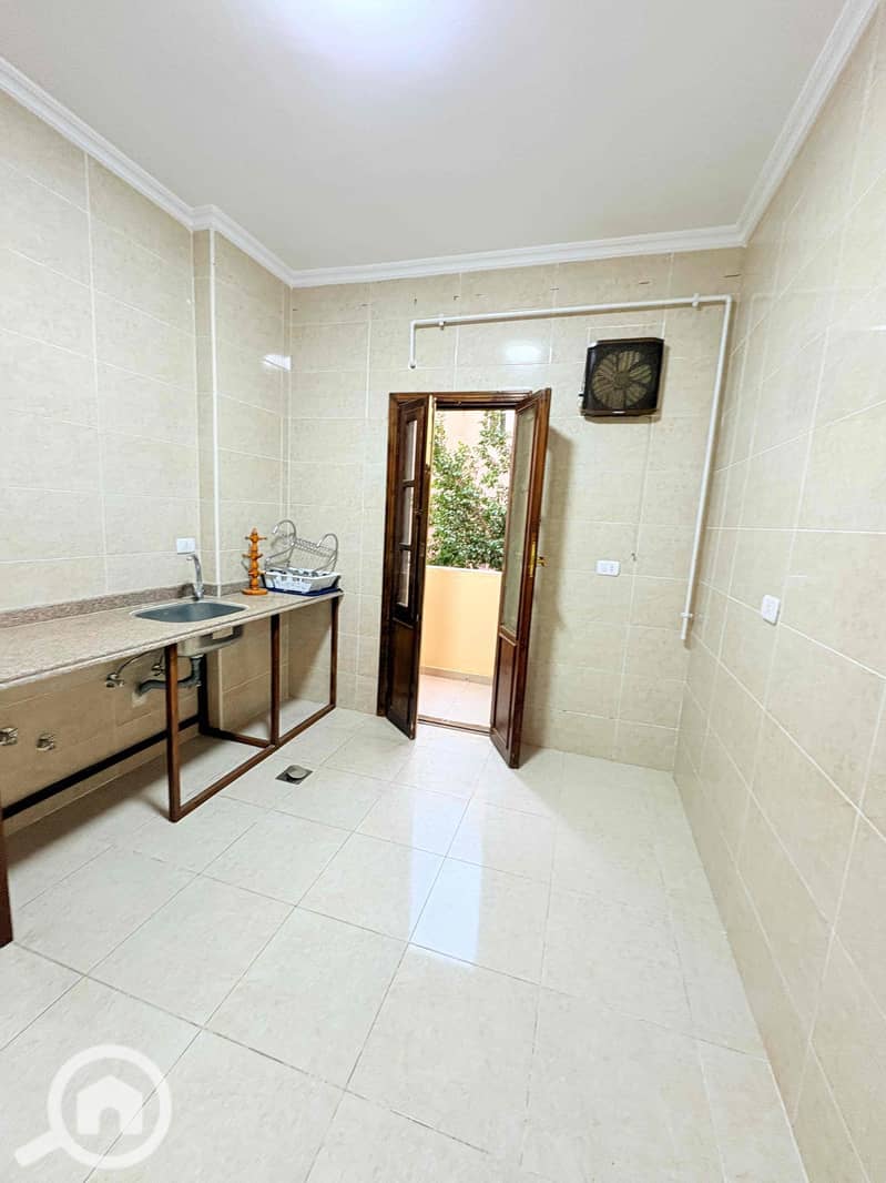 6 068a7f80-0144-4095-bd25-e819d0e28c01. jpg