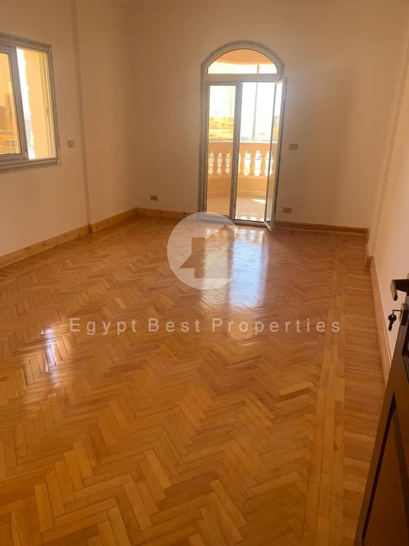 10 33394914-4297-495b-9063-52d339bb2794. jpg