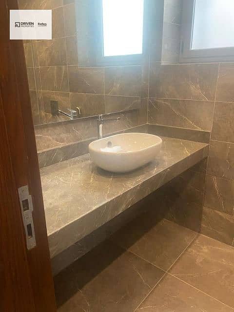 5 ddfa8924-3e89-416f-a026-fb73a1fc34b3. jfif. jpg