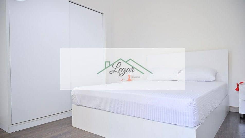 4 3eaeac2f-4f18-4656-960c-3e7cbf2af50a. jpg