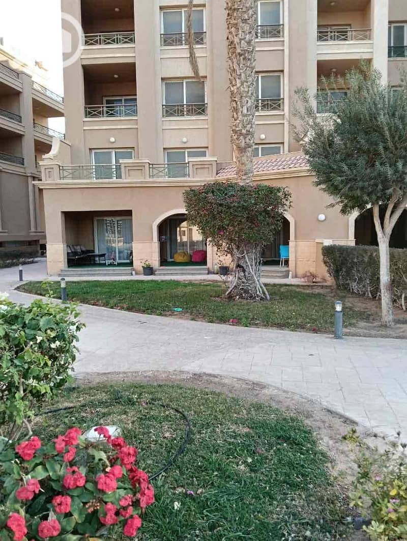 4 b44e78a6-f3a7-47b3-b94c-8c3f321e8739. jpg