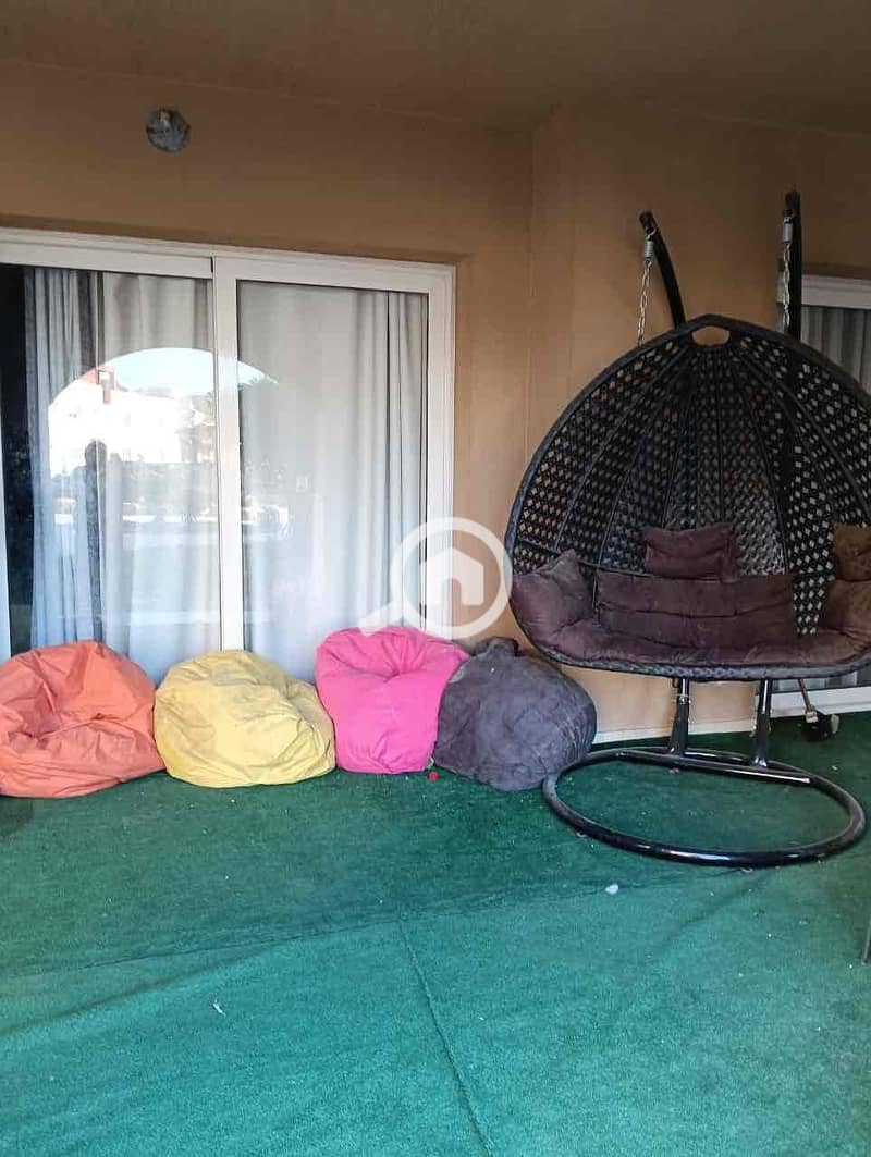 7 8dc67414-021a-4a09-8e47-ea9bcd79c5a6. jpg