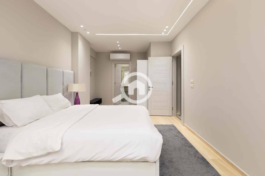 13 b8617f46-a3d5-470f-b6f4-52c1154ecedc. jpg