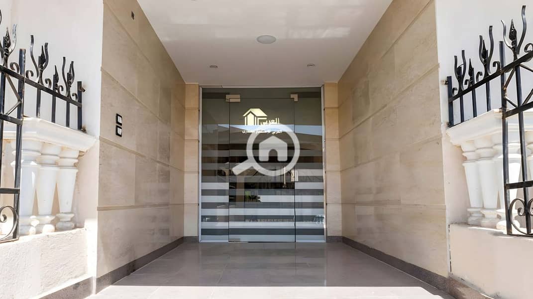 14 661f2e55-3372-4ada-9070-a5dbd0fbe5e6. jpg