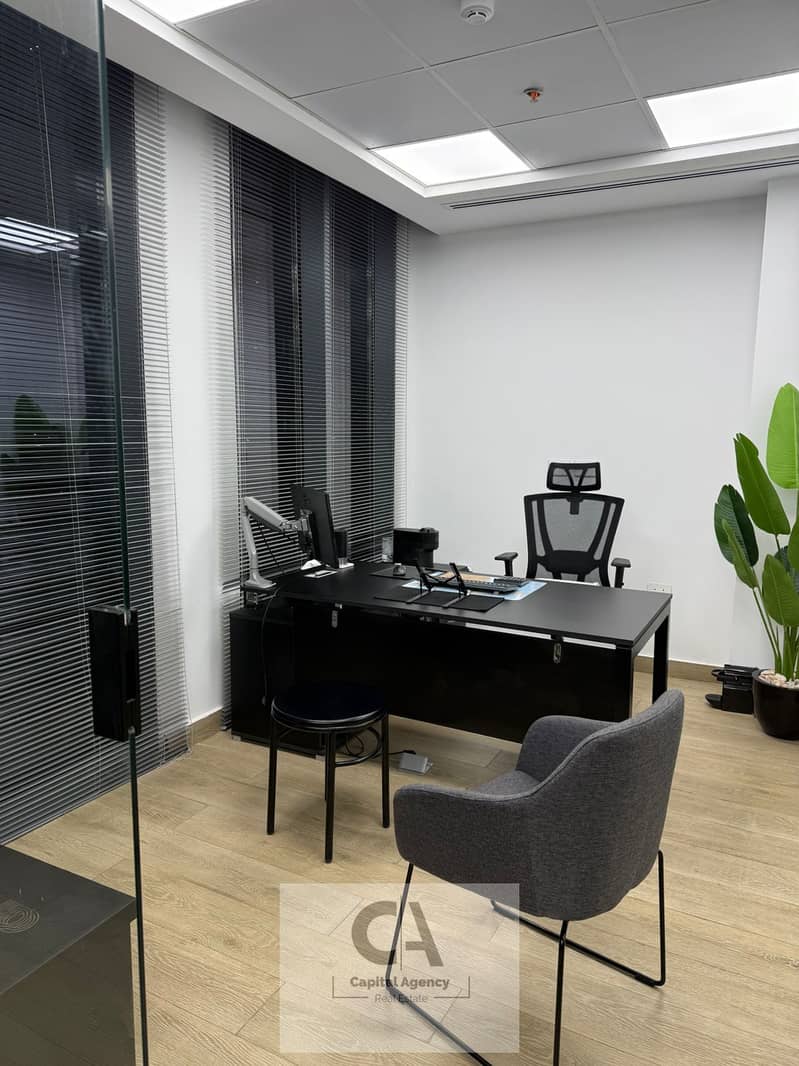 2 10e07aeb-ecea-4095-a2ce-ebe1731bd064. jpg