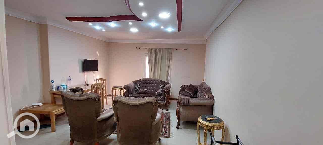 2 027d44da-26a9-4b4a-b7f1-1463e9df5a3e. jpg