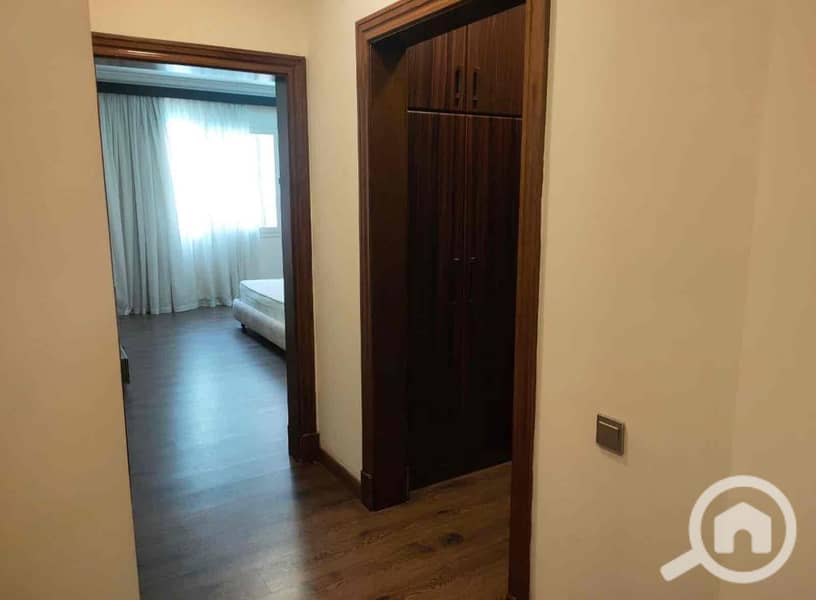 5 c12a70f0-4872-4bb0-bcb8-69867a66a45c. jpg