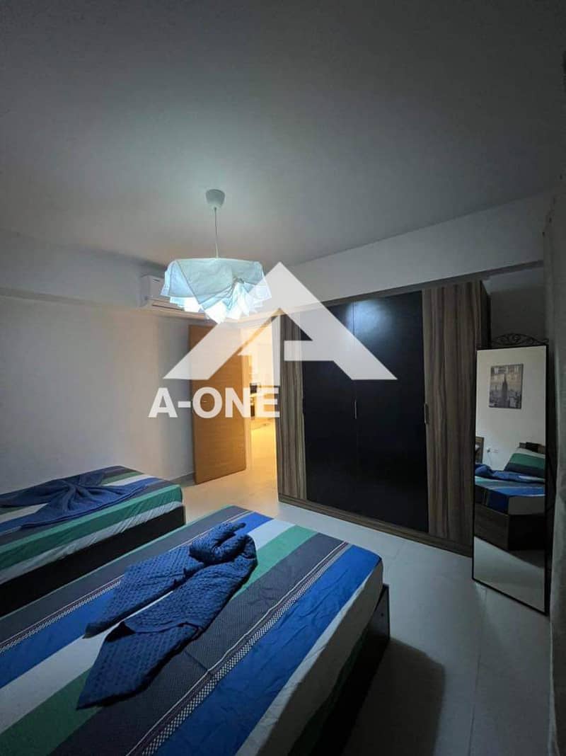 10 b820efcd-0b4a-4c02-83ce-17ec84726b86. jpg