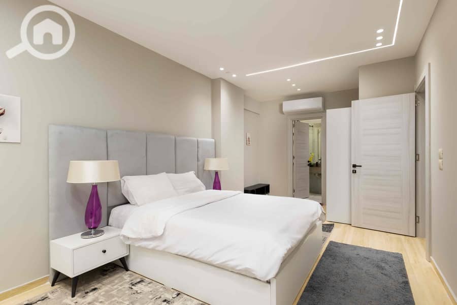 20 9727d82f-4e55-413e-888d-858921ecf43d. jpg