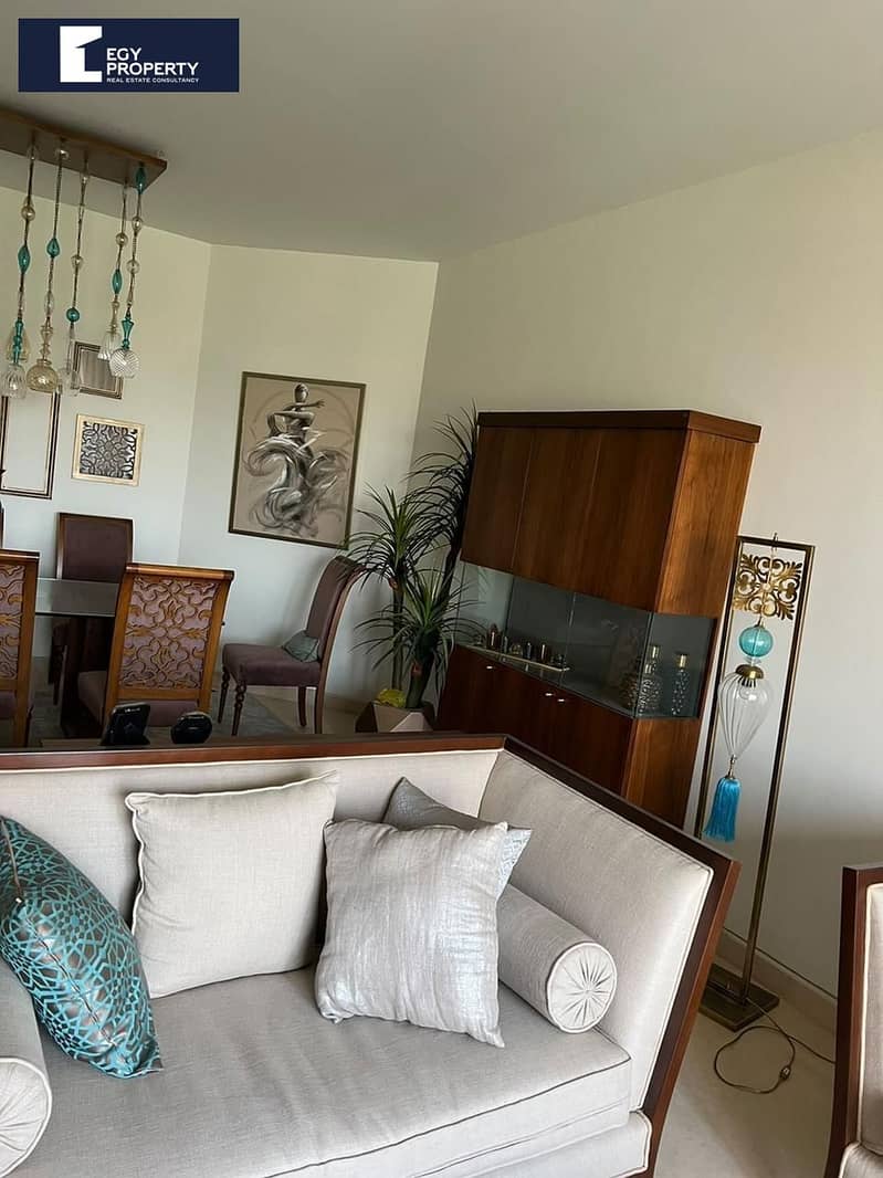 3 _files_307ab2a7-6ed1-49ba-87e6-849aecb2a39e. jpeg