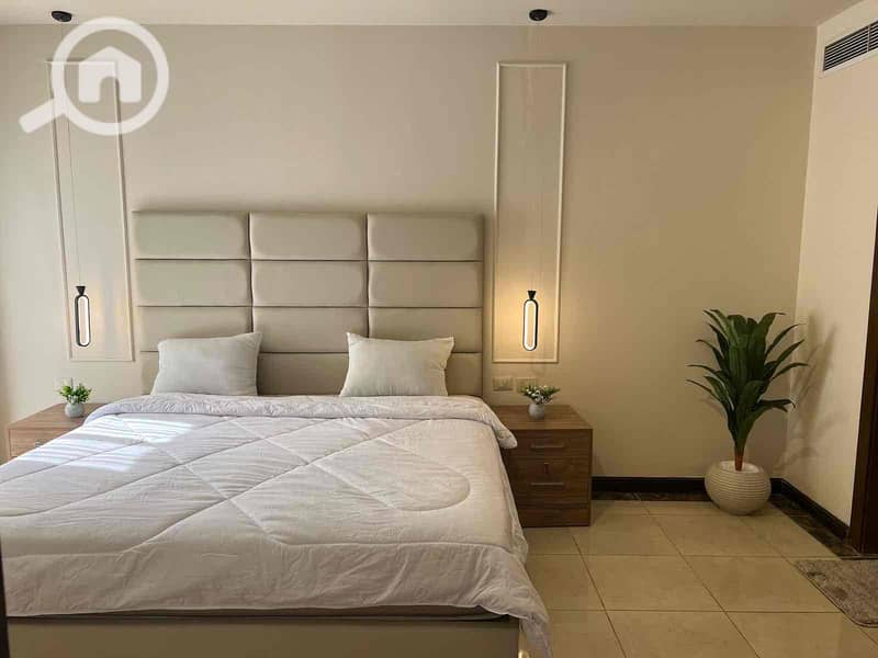 14 dfb6024c-bebb-4c86-8f3e-c1424e84a58d. jpg