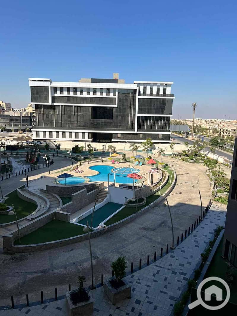 21 3d4f6430-34cf-48ca-985a-447d9f9b138d. jpg