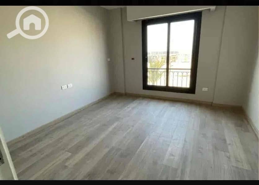 3 6d69ebb5-6fc2-488b-aeb5-366f8f49242b. jpg