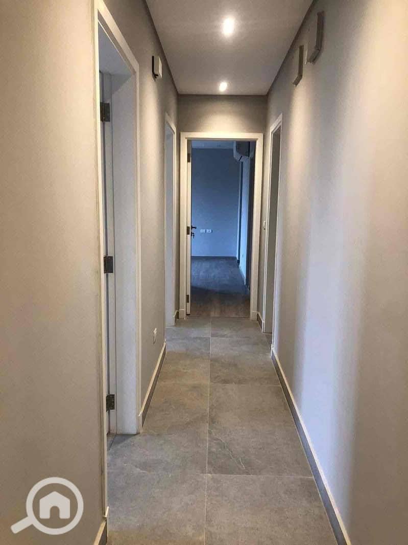 4 1012565b-b328-4b4c-a67b-0d606f17d17f. jpg