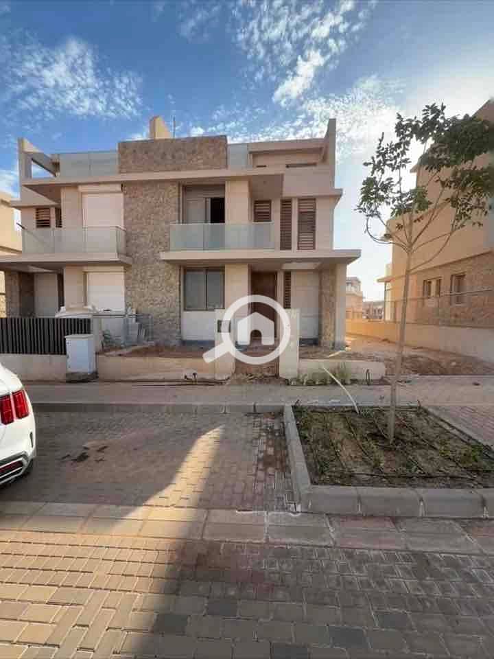 4 7581968199768460566_live_3. jpg