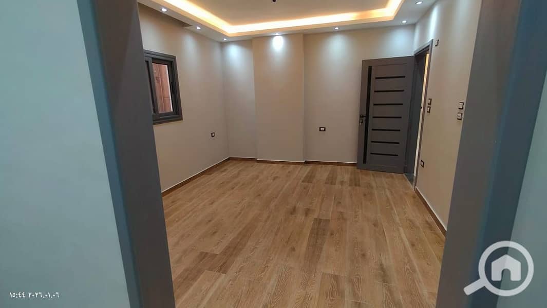 12 41da157c-1c45-43f6-8a62-3276e944fdf7. jpeg