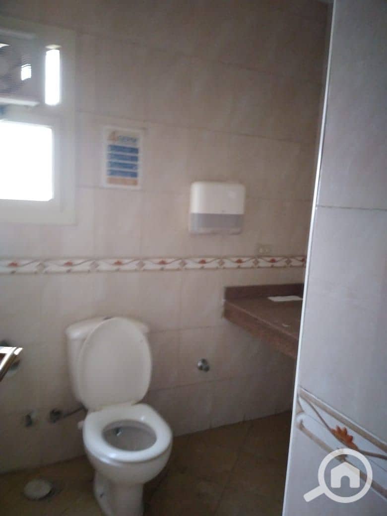 10 cdcfe47f-6a85-47ba-9405-3576190450e4. jpeg