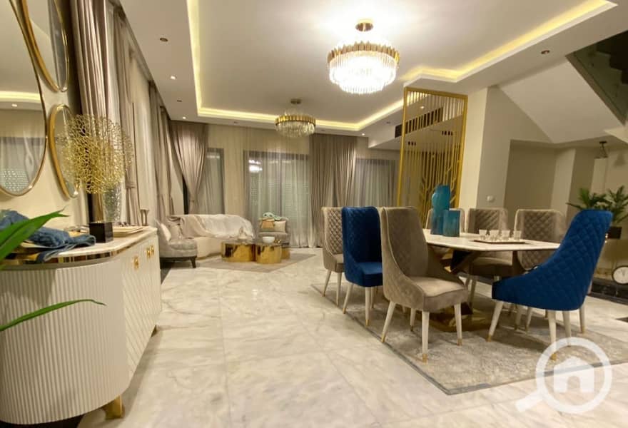 2 f9474f63-e2e4-4220-aa5e-3ad235e91bfd. jpg