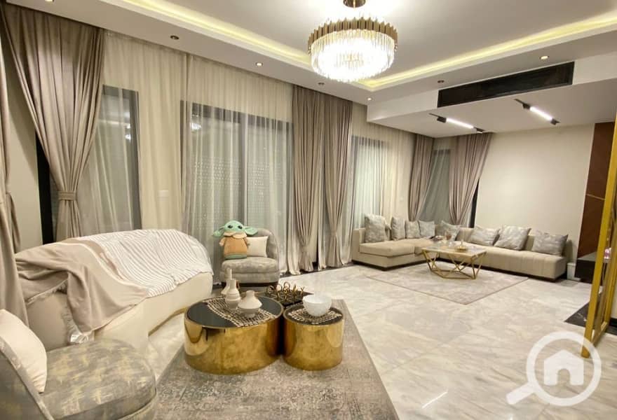 7 6b49c045-3b7d-4a71-947c-098f89b9dc31. jpg