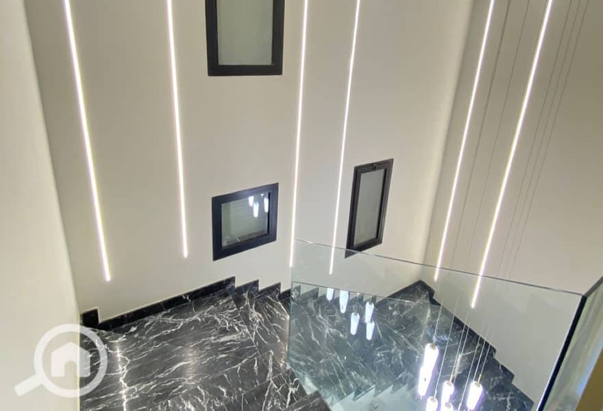 11 a7907793-abd1-4028-b6aa-ce3b9ec60144. jpg